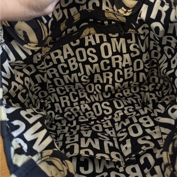 Marc Jacobs Black and Cream Tote Bag - Picture 10 of 13